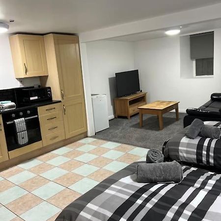 Studio Flat Twin - Town Centre Merthyr Tydfil Bagian luar foto