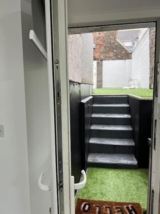 Studio Flat Twin - Town Centre Merthyr Tydfil Bagian luar foto